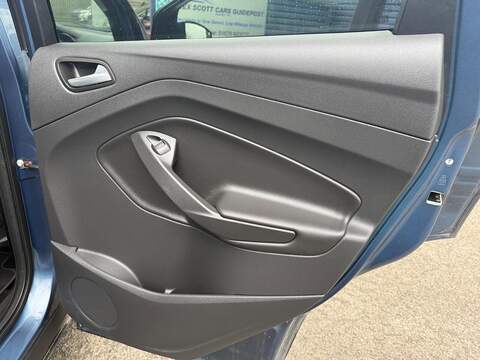 Ford Kuga 2.0 TDCi EcoBlue Titanium Edition SUV 5dr Diesel Manual AWD Euro 6 (s/s) (180 ps) - U80164