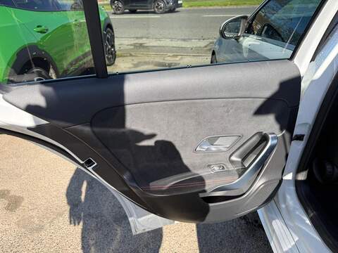 Mercedes-Benz A Class A180 AMG Line Hatchback 1.3 Automatic Petrol Hatchback 1.3 Automatic Petrol - U80170