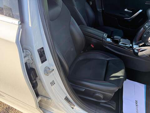 Mercedes-Benz A Class A180 AMG Line Hatchback 1.3 Automatic Petrol Hatchback 1.3 Automatic Petrol - U80170