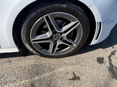 Mercedes-Benz A Class A180 AMG Line Hatchback 1.3 Automatic Petrol Hatchback 1.3 Automatic Petrol - U80170