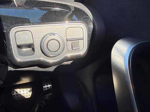 Mercedes-Benz A Class A180 AMG Line Hatchback 1.3 Automatic Petrol Hatchback 1.3 Automatic Petrol - U80170