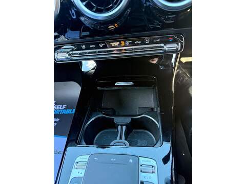 Mercedes-Benz A Class A180 AMG Line Hatchback 1.3 Automatic Petrol Hatchback 1.3 Automatic Petrol - U80170