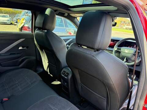 Vauxhall Astra 1.2 Turbo Ultimate Euro 6 (s/s) 5dr - U80174