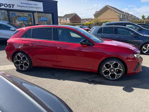 Vauxhall Astra 1.2 Turbo Ultimate Euro 6 (s/s) 5dr - U80174