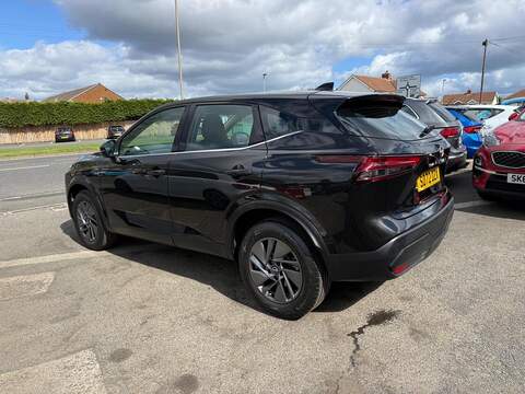 Nissan Qashqai 1.3 DIG-T MHEV Acenta Premium Euro 6 (s/s) 5dr - U80177
