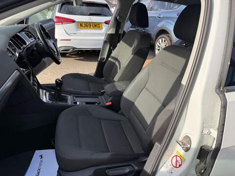 Volkswagen Golf 1.5 TSI EVO Match Edition Hatchback 5dr Petrol Manual Euro 6 (s/s) (130 ps) - U80179