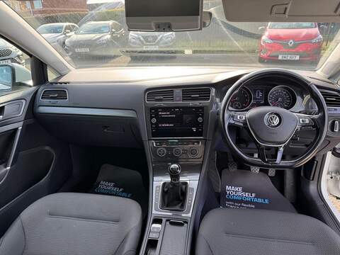 Volkswagen Golf 1.5 TSI EVO Match Edition Hatchback 5dr Petrol Manual Euro 6 (s/s) (130 ps) - U80179