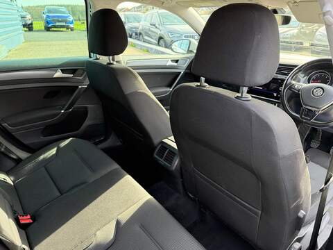 Volkswagen Golf 1.5 TSI EVO Match Edition Hatchback 5dr Petrol Manual Euro 6 (s/s) (130 ps) - U80179