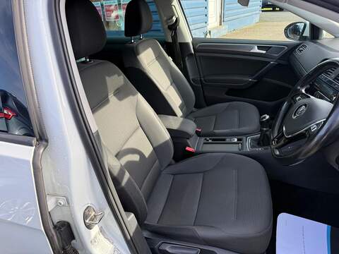 Volkswagen Golf 1.5 TSI EVO Match Edition Hatchback 5dr Petrol Manual Euro 6 (s/s) (130 ps) - U80179