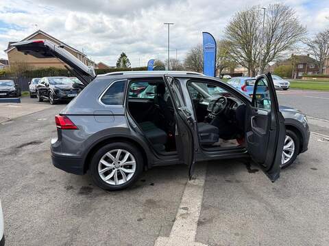 Volkswagen Tiguan TDI Match SUV 2.0 Automatic Diesel - U80181