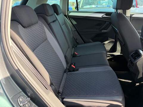 Volkswagen Tiguan TDI Match SUV 2.0 Automatic Diesel - U80181