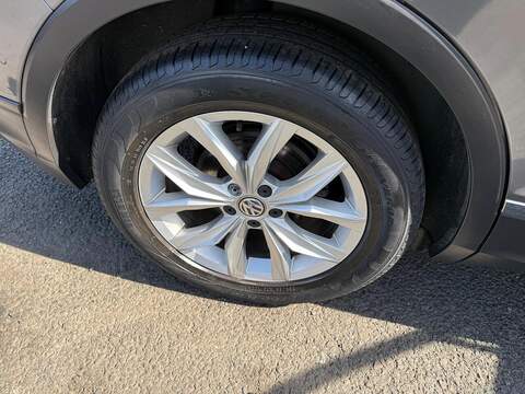 Volkswagen Tiguan TDI Match SUV 2.0 Automatic Diesel - U80181