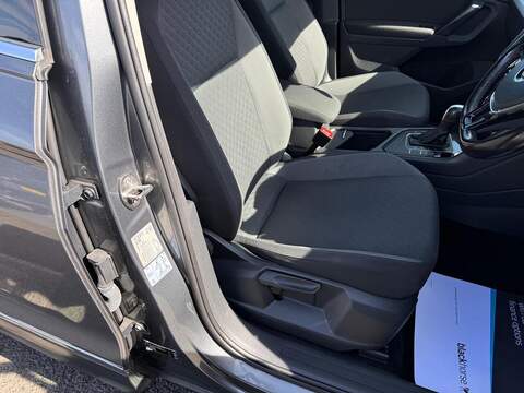 Volkswagen Tiguan TDI Match SUV 2.0 Automatic Diesel - U80181