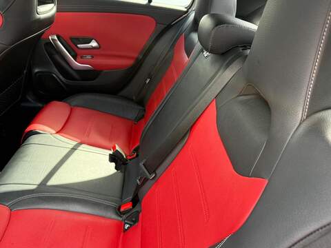 Mercedes-Benz A Class 2.0 A35 AMG (Executive) SpdS DCT 4MATIC Euro 6 (s/s) 5dr - U80182