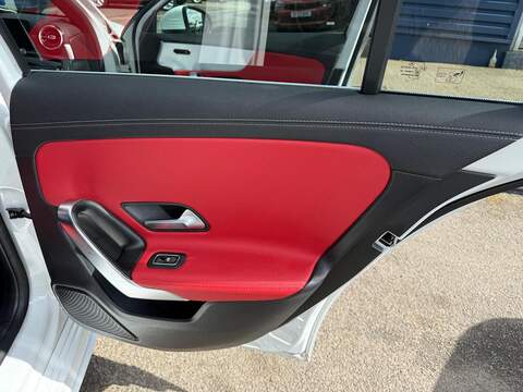 Mercedes-Benz A Class 2.0 A35 AMG (Executive) SpdS DCT 4MATIC Euro 6 (s/s) 5dr - U80182