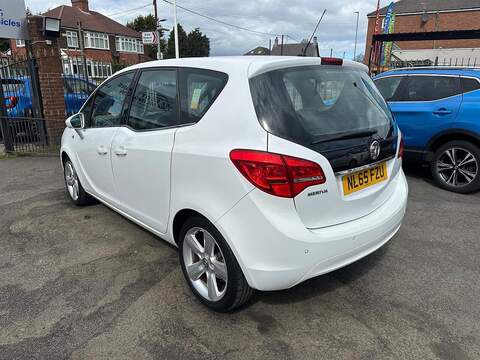 Vauxhall Meriva 1.4i Tech Line MPV 5dr Petrol Manual Euro 6 (100 ps) - U80184