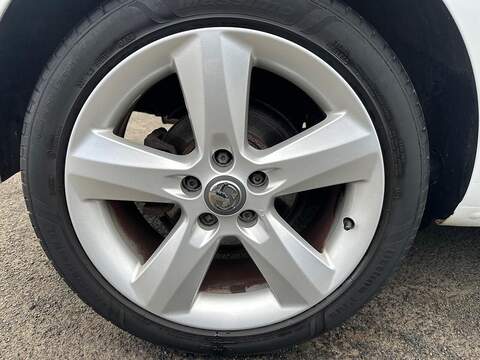 Vauxhall Meriva 1.4i Tech Line MPV 5dr Petrol Manual Euro 6 (100 ps) - U80184