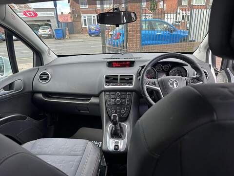 Vauxhall Meriva 1.4i Tech Line MPV 5dr Petrol Manual Euro 6 (100 ps) - U80184