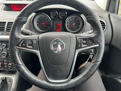 Vauxhall Meriva 1.4i Tech Line MPV 5dr Petrol Manual Euro 6 (100 ps) - U80184