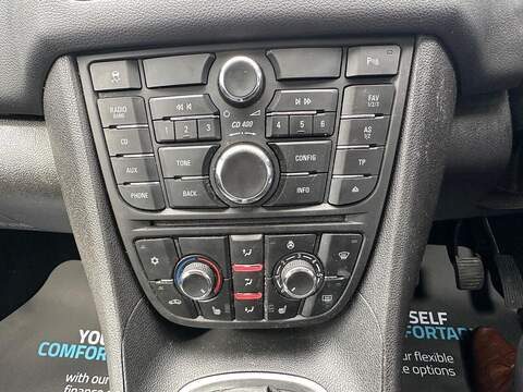 Vauxhall Meriva 1.4i Tech Line MPV 5dr Petrol Manual Euro 6 (100 ps) - U80184