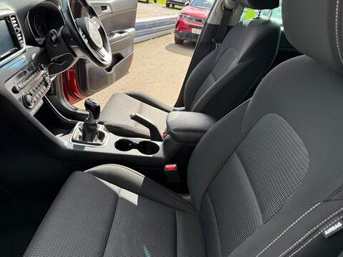 Kia Sportage 1.6 GDi 2 SUV 5dr Petrol Manual Euro 6 (s/s) (130 bhp) - U80188