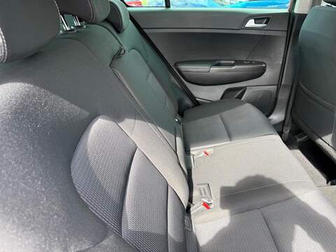 Kia Sportage 1.6 GDi 2 SUV 5dr Petrol Manual Euro 6 (s/s) (130 bhp) - U80188