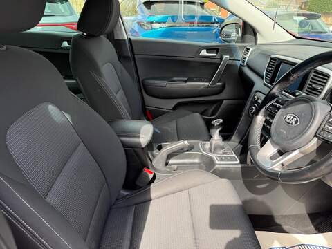 Kia Sportage 1.6 GDi 2 SUV 5dr Petrol Manual Euro 6 (s/s) (130 bhp) - U80188