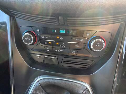 Ford Kuga 1.5 TDCi Titanium SUV 5dr Diesel Manual Euro 6 (s/s) (120 ps) - U80190