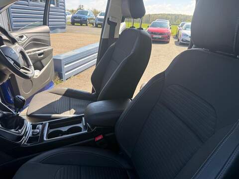 Ford Kuga 1.5 TDCi Titanium SUV 5dr Diesel Manual Euro 6 (s/s) (120 ps) - U80190