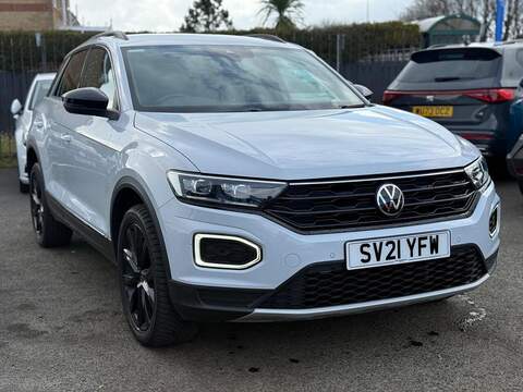 Volkswagen T-Roc 1.5 TSI EVO Black Edition SUV 5dr Petrol Manual Euro 6 (s/s) (150 ps) - U80191