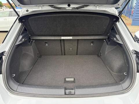 Volkswagen T-Roc 1.5 TSI EVO Black Edition SUV 5dr Petrol Manual Euro 6 (s/s) (150 ps) - U80191