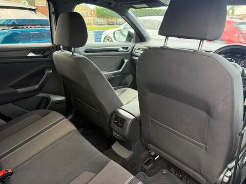 Volkswagen T-Roc 1.5 TSI EVO Black Edition SUV 5dr Petrol Manual Euro 6 (s/s) (150 ps) - U80191