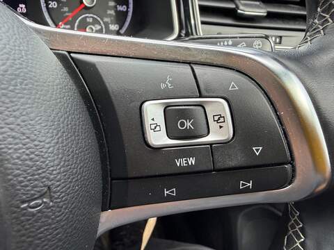 Volkswagen T-Roc 1.5 TSI EVO Black Edition SUV 5dr Petrol Manual Euro 6 (s/s) (150 ps) - U80191