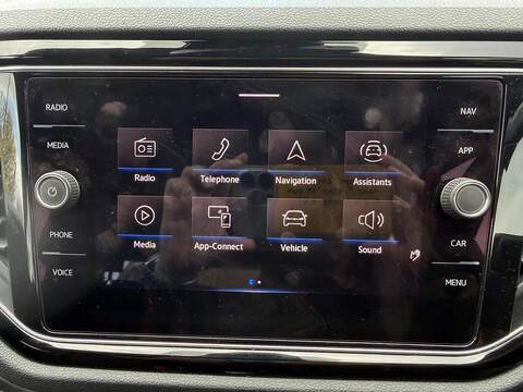 Volkswagen T-Roc 1.5 TSI EVO Black Edition SUV 5dr Petrol Manual Euro 6 (s/s) (150 ps) - U80191