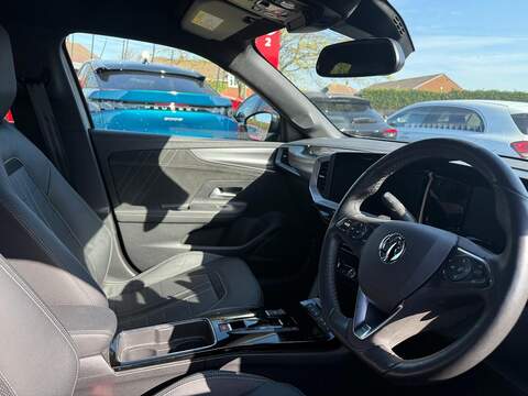 Vauxhall Mokka 1.2 Turbo Ultimate Auto Euro 6 (s/s) 5dr - U80193