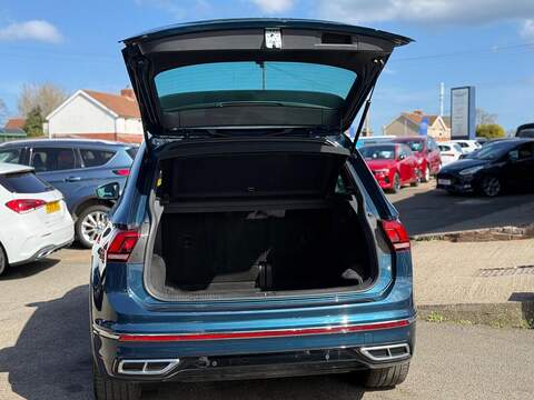 Volkswagen Tiguan 2.0 TDI R-Line DSG 4Motion Euro 6 (s/s) 5dr - U80195