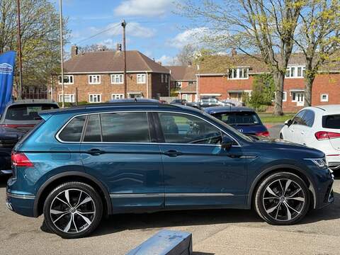Volkswagen Tiguan 2.0 TDI R-Line DSG 4Motion Euro 6 (s/s) 5dr - U80195