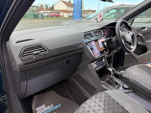 Volkswagen Tiguan 2.0 TDI R-Line DSG 4Motion Euro 6 (s/s) 5dr - U80195