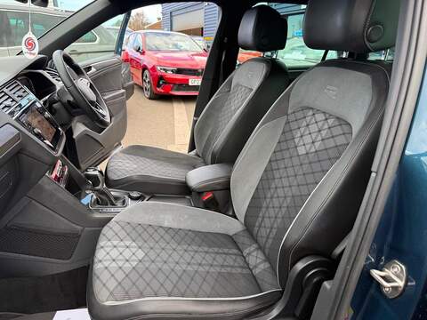 Volkswagen Tiguan 2.0 TDI R-Line DSG 4Motion Euro 6 (s/s) 5dr - U80195