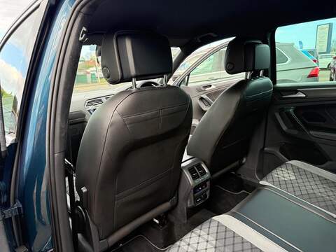 Volkswagen Tiguan 2.0 TDI R-Line DSG 4Motion Euro 6 (s/s) 5dr - U80195