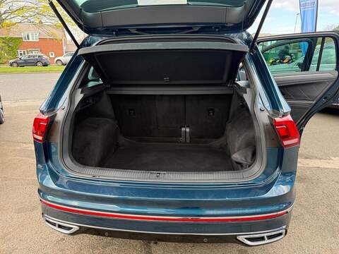 Volkswagen Tiguan 2.0 TDI R-Line DSG 4Motion Euro 6 (s/s) 5dr - U80195