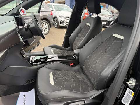Vauxhall Mokka Electric 50kWh Ultimate Auto 5dr - U80199