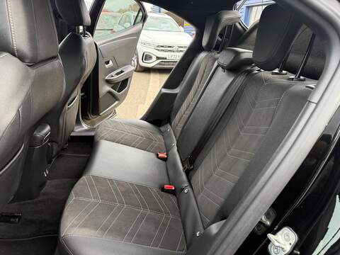 Vauxhall Mokka Electric 50kWh Ultimate Auto 5dr - U80199