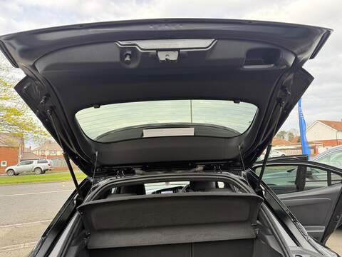 Vauxhall Mokka Electric 50kWh Ultimate Auto 5dr - U80199
