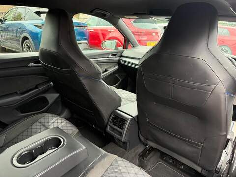 Volkswagen Golf 1.5 TSI R-Line Euro 6 (s/s) 5dr - U80200