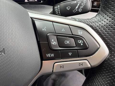 Volkswagen Golf 1.5 TSI R-Line Euro 6 (s/s) 5dr - U80200