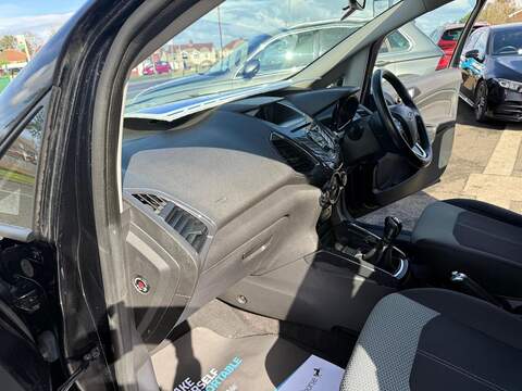Ford EcoSport 1.5 TDCi Titanium SUV 5dr Diesel Manual 2WD Euro 5 (90 ps) - U80205