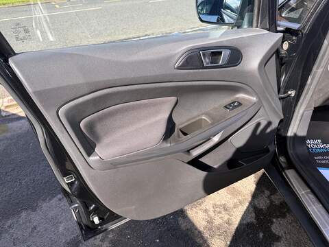 Ford EcoSport 1.5 TDCi Titanium SUV 5dr Diesel Manual 2WD Euro 5 (90 ps) - U80205