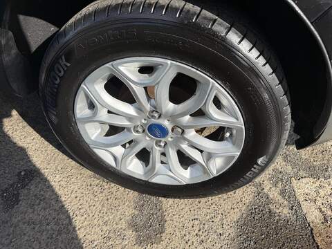 Ford EcoSport 1.5 TDCi Titanium SUV 5dr Diesel Manual 2WD Euro 5 (90 ps) - U80205