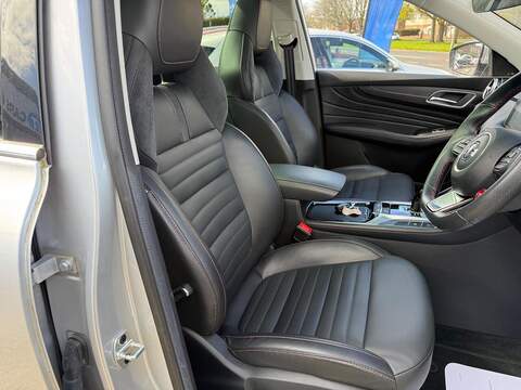MG MG HS 1.5 T-GDI Exclusive DCT Euro 6 (s/s) 5dr - U80212